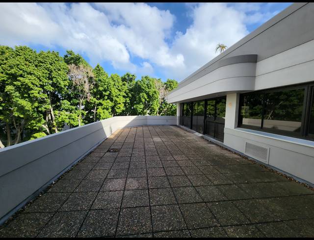 924M² OFFICE TO LET IN PINELANDS